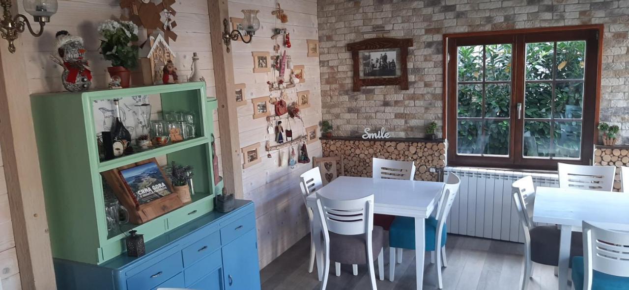 Rooms And Apartmants Mirovic โคลาชิน ภายนอก รูปภาพ