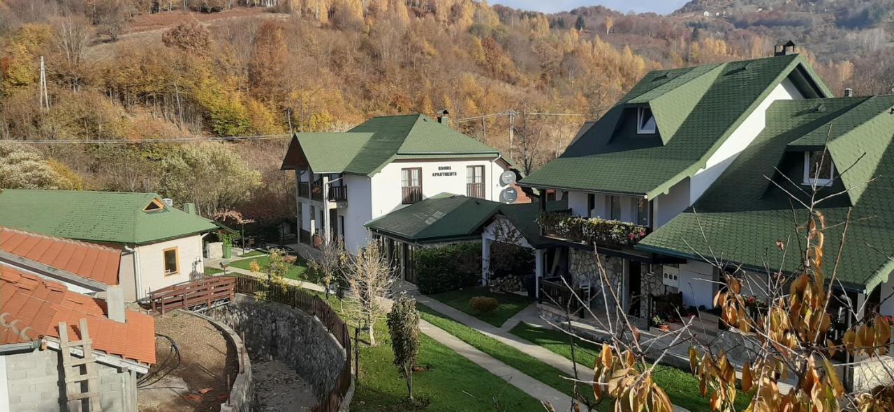 Rooms And Apartmants Mirovic โคลาชิน ภายนอก รูปภาพ